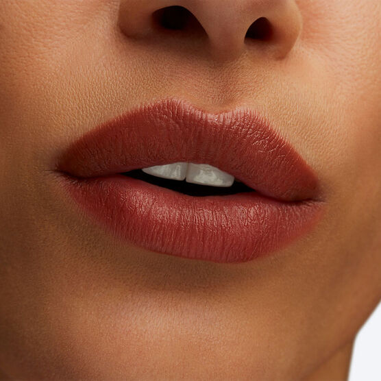 MAC        LUSTRE LIPSTI LIPS 3G